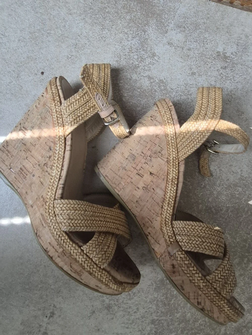 Stuart Weitzman Minx Camel Woven Cork Wedge Sandals Size 7.5 - Picture 11 of 16